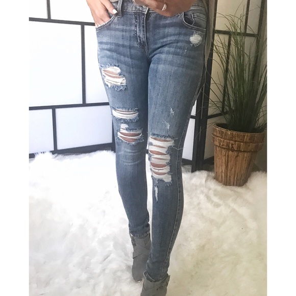 Destructed Skinny Jean - Picture 2 of 7